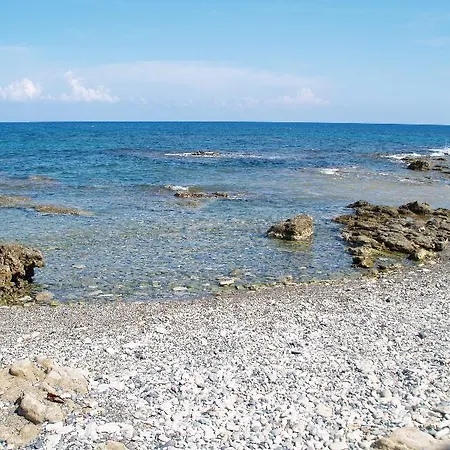 Blue Island מלון הרסוניסוס