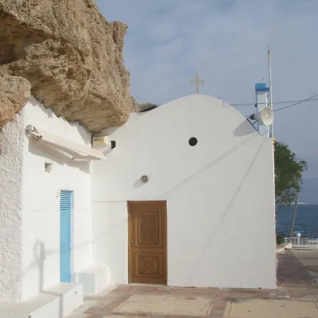 Blue Island מלון הרסוניסוס