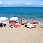Blue Island 3*