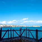 Blue Island Hotel 3*