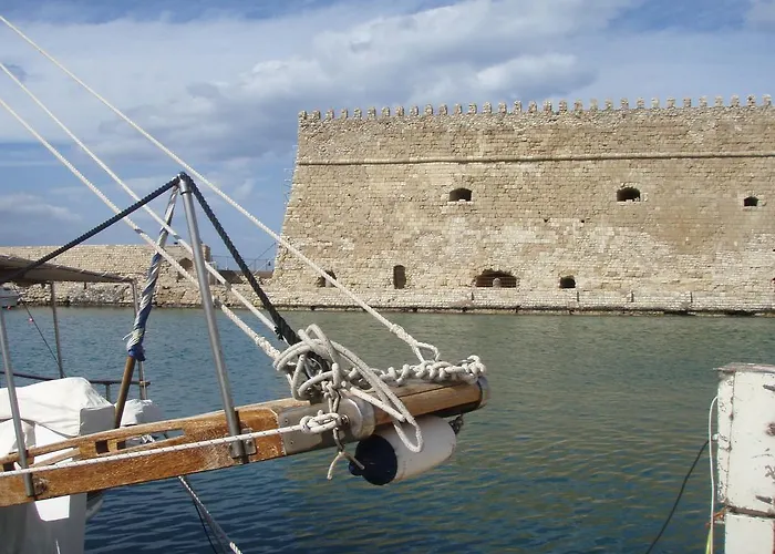 Blue Island Готель 3*