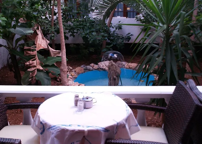 Hotel Blue Island 3*