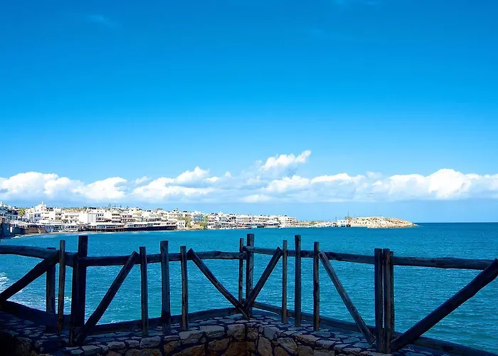 Blue Island Hotel 3*